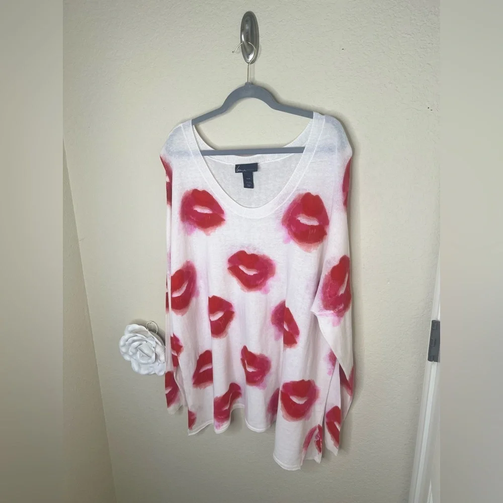 NTM: Lane Bryant Off White, Red & Pink Lipstick Lips Sweater Sz 26/28